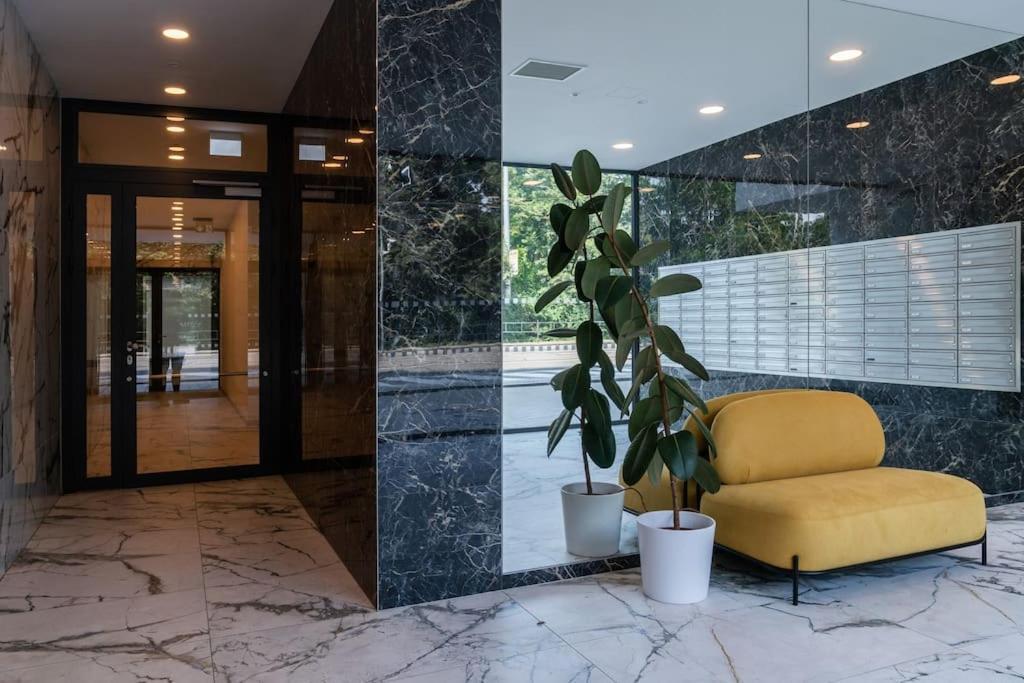 Parkside Harmony Apartment - ブルノ エクステリア 写真