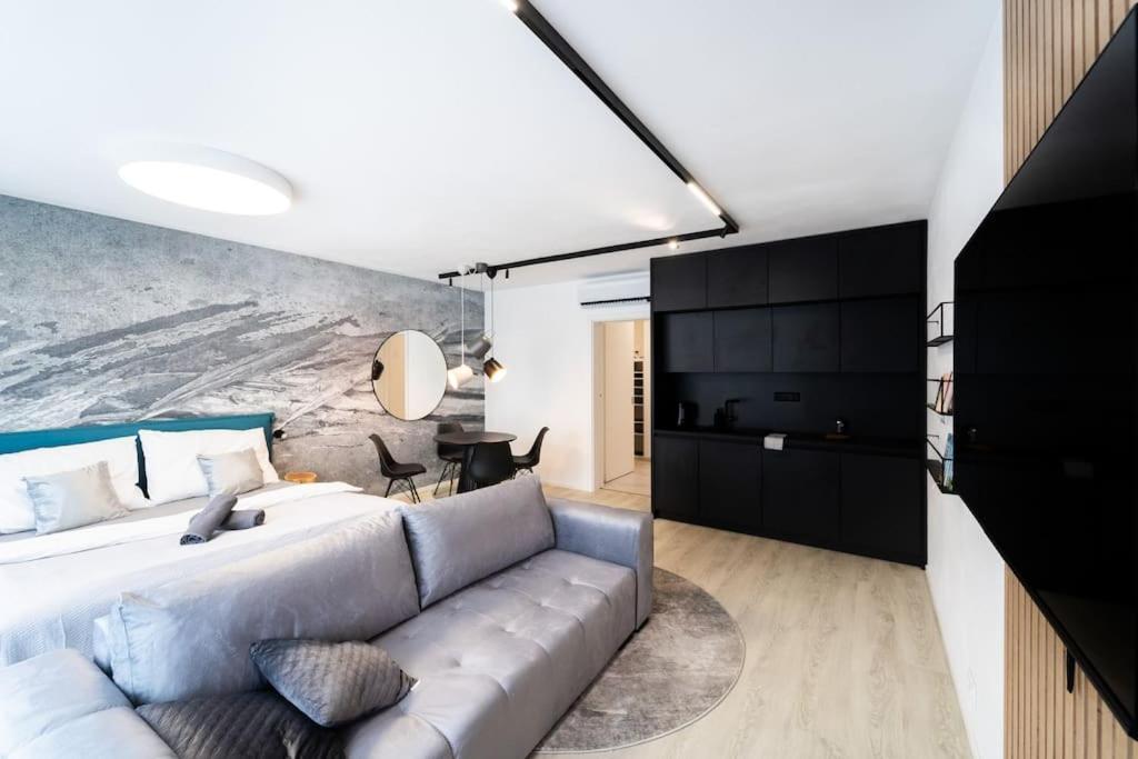 Parkside Harmony Apartment - ブルノ エクステリア 写真